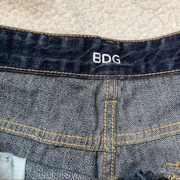 BDG Mid-Rise Embellished Denim Shorts | Sz 29 - Picture 4 of 7